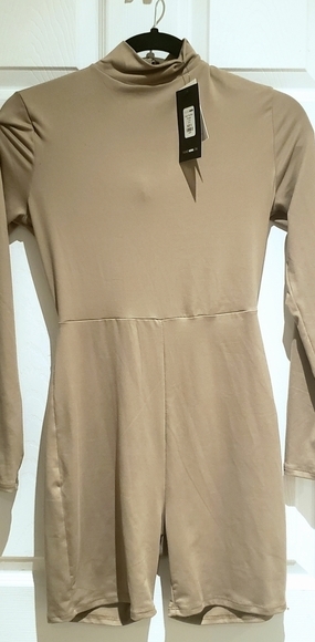 FASHION Nova Romper - Picture 3 of 4